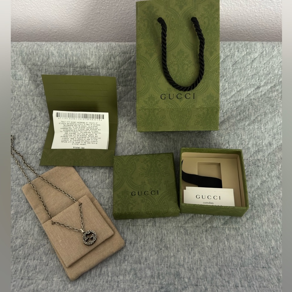 Gucci sterling silver interlocking G necklace *New*